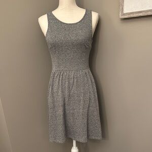Old Navy Gray Sleeveless Scoop Neck Midi Dress